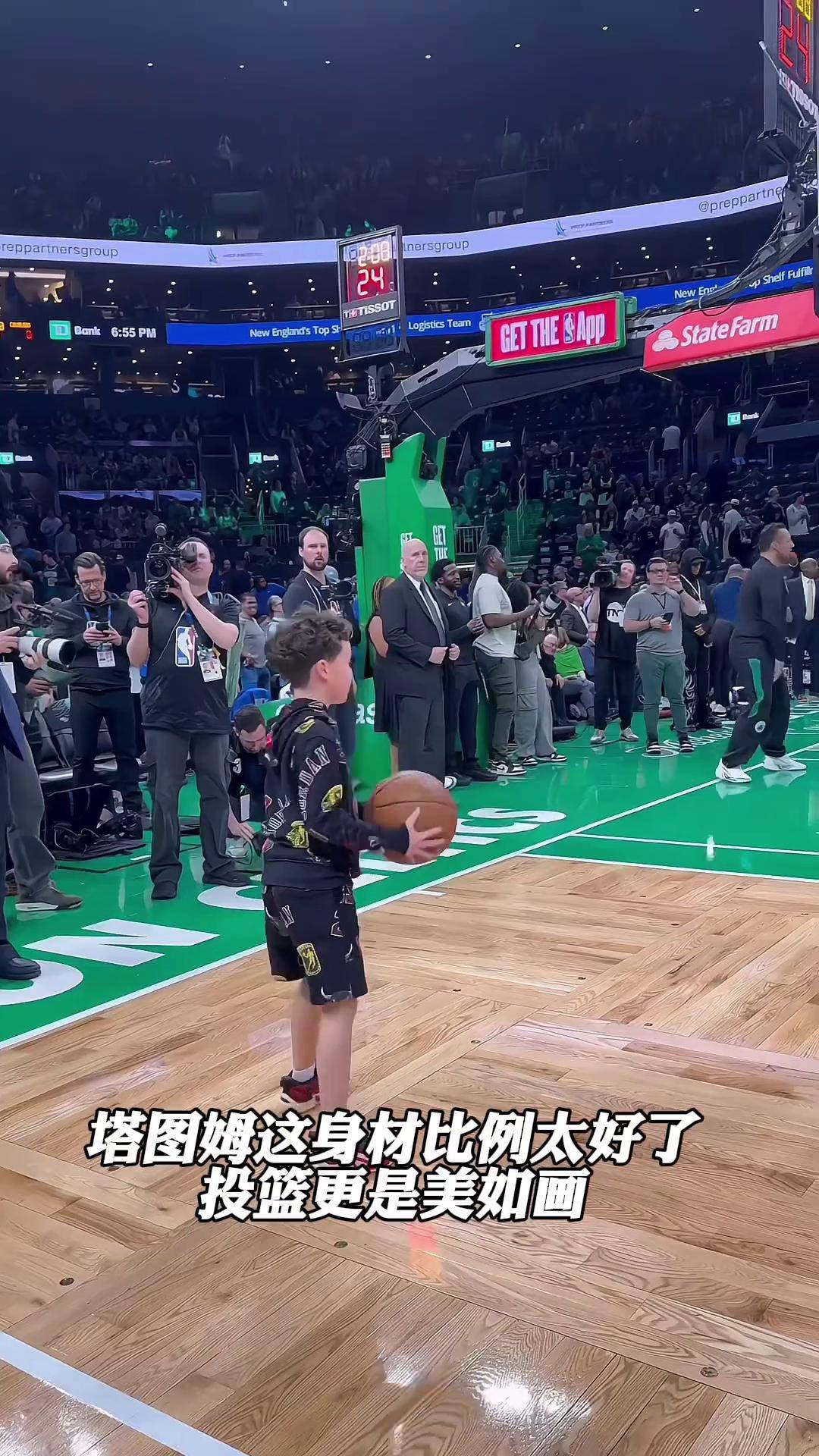 塔图姆回归赛场，回归赛场首场状态亮眼，C9观众沸腾！的简单介绍九游体育